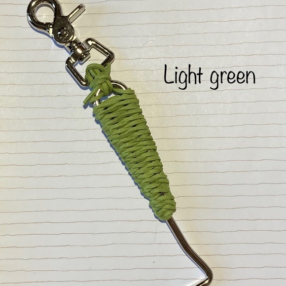 Horse Hoofpicks w/ Clip - Picture 3 of 15